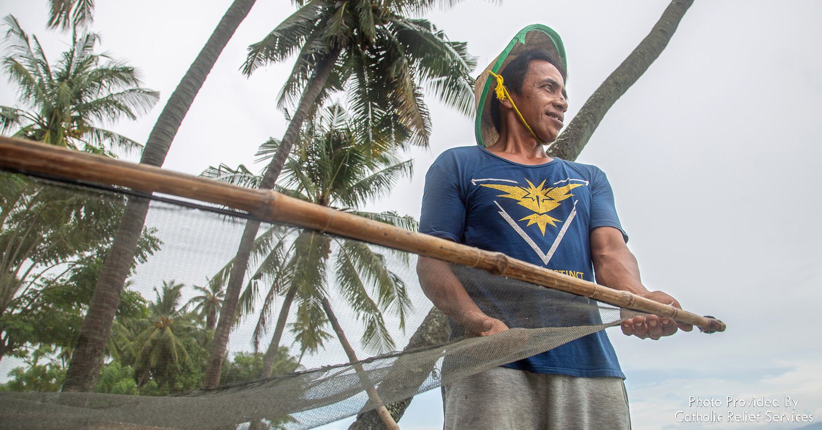 With the help from local partners, the CRS has supported families with relief shortly after the 2018 earthquake. The families in Sulawesi received shelter materials and non-food items.