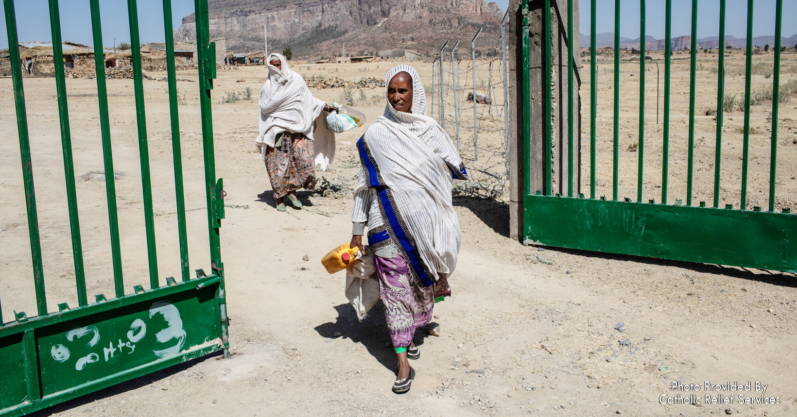 Birhan is a 40 year old mother who arrived at a distribution point to collect her family’s monthly rations. Since her crops were destroyed, she and her 4 kids were targeted for support.