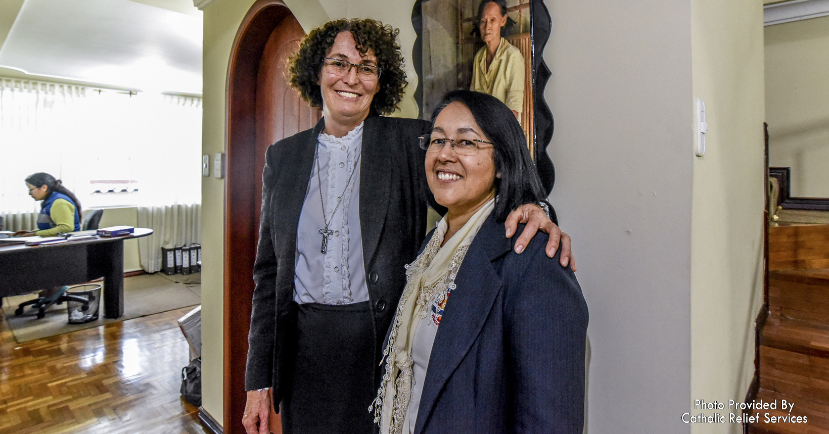 Two Sisters who serve at the Scalabrini Mission in Ecuador. Arrivals from Colombia and Venezuela start with humanitarian assistance.